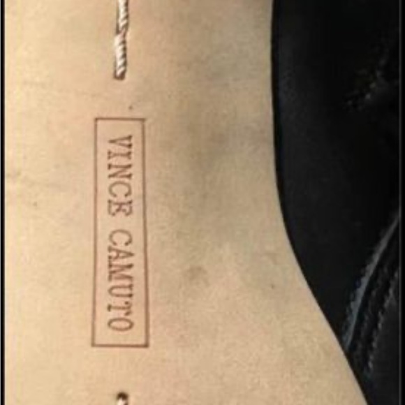 Black Vince Camuto  size 7 with slight platform pad and side zip. barely worn. - Picture 4 of 4